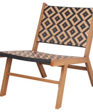 Sillón ‘lounge’ estilo nórdico con estructura de aluminio acabada en imitación madera